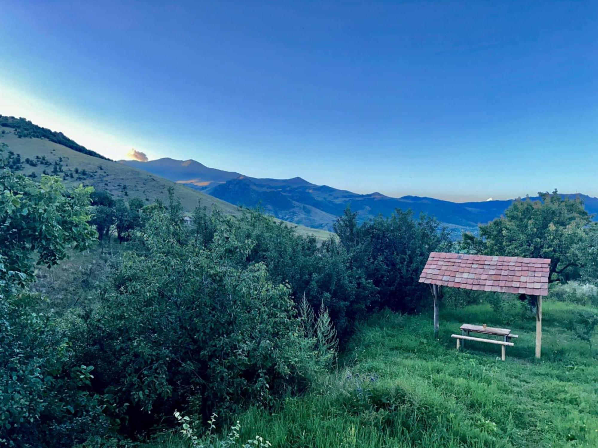 Amoj B&B And Guest House Alaverdi Exterior foto